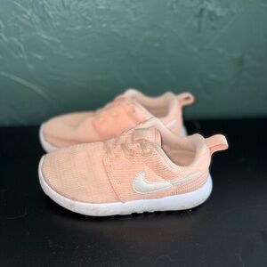 Nike Coral Sneakers